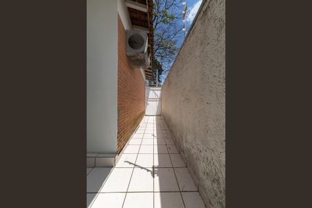 Casa à venda com 198m², 3 quartos e 5 vagasLavanderia