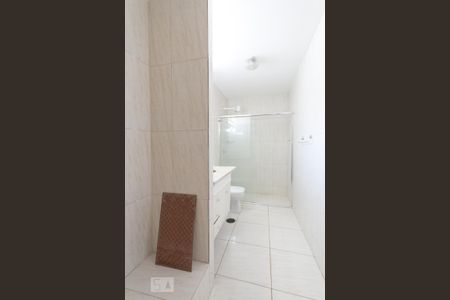 Casa para alugar com 128m², 2 quartos e 1 vagaBanheiro da suíte 