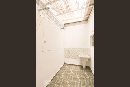 Casa para alugar com 128m², 2 quartos e 1 vagaÁrea de serviço 