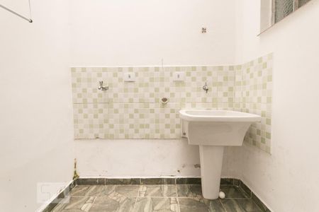 Casa para alugar com 128m², 2 quartos e 1 vagaÁrea de serviço 