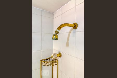 Banheiro da suíte de apartamento para alugar com 1 quarto, 60m² em Indianópolis, São Paulo