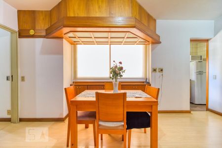 Sala de apartamento para alugar com 1 quarto, 60m² em Indianópolis, São Paulo