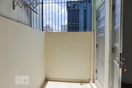Apartamento para alugar com 73m², 1 quarto e sem vagaÁrea de serviço