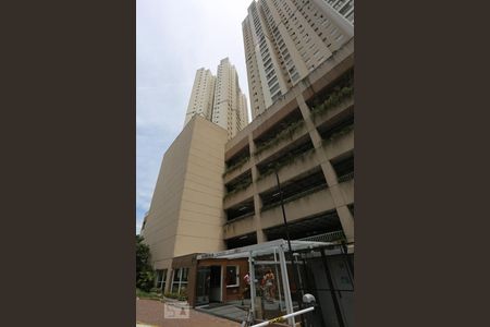 Apartamento para alugar com 85m², 3 quartos e 1 vagaFachada