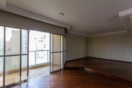Apartamento à venda com 200m², 4 quartos e 3 vagasSala