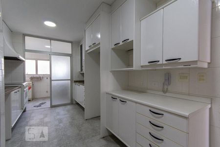 Apartamento à venda com 200m², 4 quartos e 3 vagasCozinha