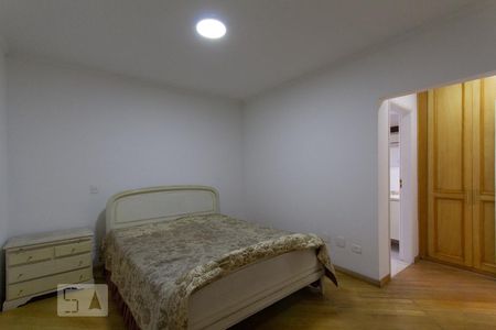 Apartamento à venda com 200m², 4 quartos e 3 vagasSuíte2