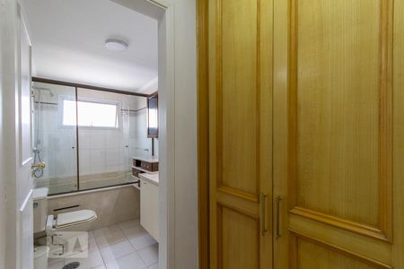 Apartamento à venda com 200m², 4 quartos e 3 vagasSuíte2