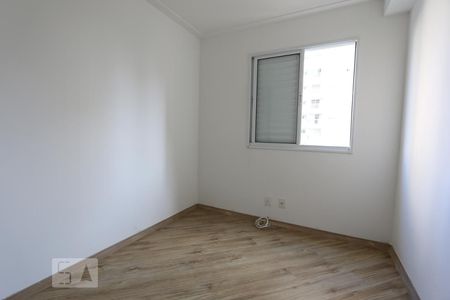 quarto de apartamento para alugar com 2 quartos, 49m² em Parque Reboucas, São Paulo