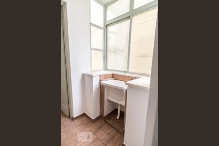 Apartamento para alugar com 75m², 2 quartos e sem vagaÁrea de Serviço