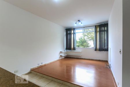 Sala de apartamento para alugar com 2 quartos, 82m² em Vila Romana, São Paulo