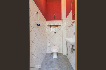 Apartamento para alugar com 100m², 3 quartos e sem vaga Apartamento para alugar com 100m², 3 quartos e sem vagaBanheiro de Serviço