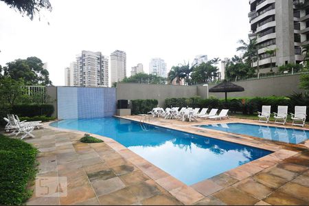 Apartamento à venda com 75m², 2 quartos e 2 vagasPiscina