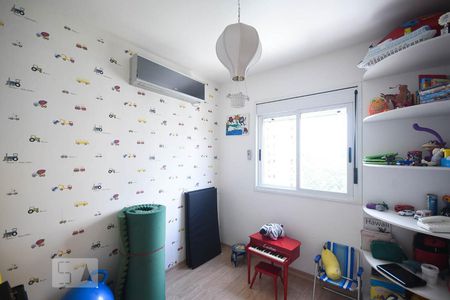 Quarto de apartamento à venda com 2 quartos, 75m² em Paraíso do Morumbi, São Paulo