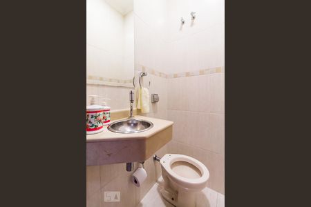 Lavabo de casa para alugar com 4 quartos, 500m² em Mooca, São Paulo