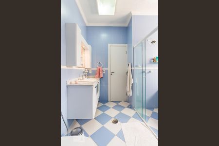 Casa para alugar com 500m², 4 quartos e 2 vagas Casa para alugar com 500m², 4 quartos e 2 vagasBanheiro da suíte 01