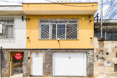 Casa para alugar com 500m², 4 quartos e 2 vagas Casa para alugar com 500m², 4 quartos e 2 vagasFachada