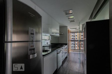 Apartamento à venda com 70m², 1 quarto e 2 vagas Apartamento à venda com 70m², 1 quarto e 2 vagasCozinha