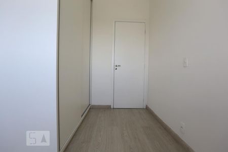 Quarto 01 de apartamento para alugar com 3 quartos, 74m² em Tamboré, Barueri