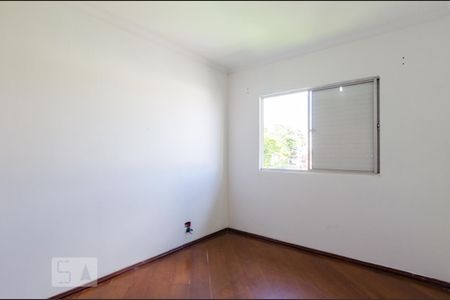 Quarto 2 de apartamento para alugar com 2 quartos, 50m² em Jardim Stetel, Santo André
