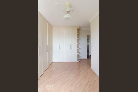 Apartamento à venda com 148m², 3 quartos e 3 vagasSuíte 1