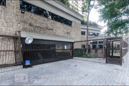 Apartamento à venda com 148m², 3 quartos e 3 vagasFachada