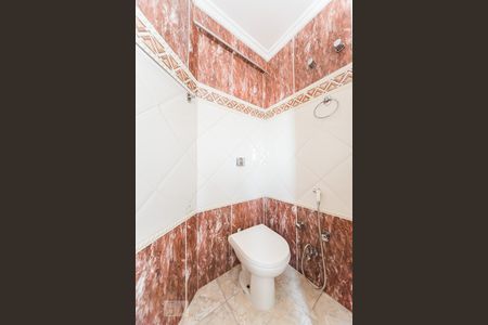 Apartamento à venda com 127m², 3 quartos e 2 vagas Apartamento à venda com 127m², 3 quartos e 2 vagasBanheiro da Suíte