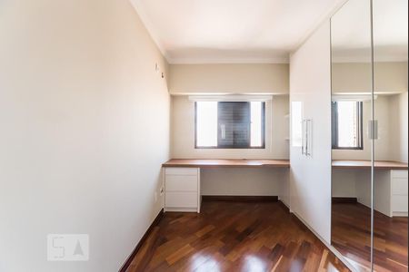 Apartamento à venda com 127m², 3 quartos e 2 vagas Apartamento à venda com 127m², 3 quartos e 2 vagasQuarto 1