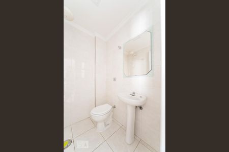 Apartamento à venda com 127m², 3 quartos e 2 vagas Apartamento à venda com 127m², 3 quartos e 2 vagasBanheiro de Serviço