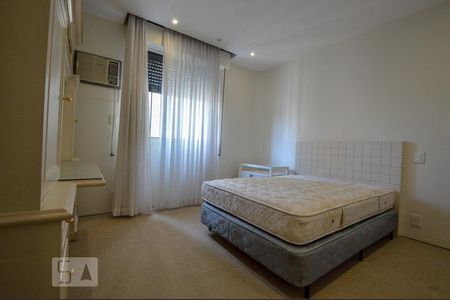 Apartamento à venda com 530m², 4 quartos e 4 vagas Apartamento à venda com 530m², 4 quartos e 4 vagasQuarto 1