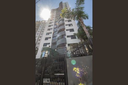 Apartamento à venda com 65m², 2 quartos e 2 vagasFachada