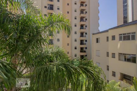 Apartamento à venda com 65m², 2 quartos e 2 vagasVista da varanda