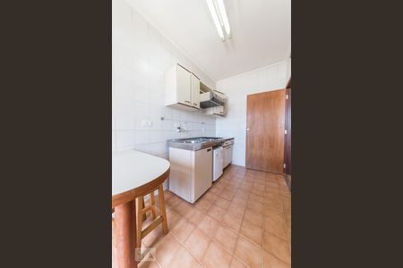 Cozinha de apartamento para alugar com 1 quarto, 65m² em Centro, Campinas