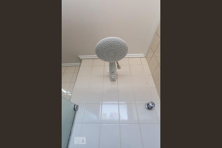 Banheiro de apartamento à venda com 1 quarto, 65m² em Centro, Campinas