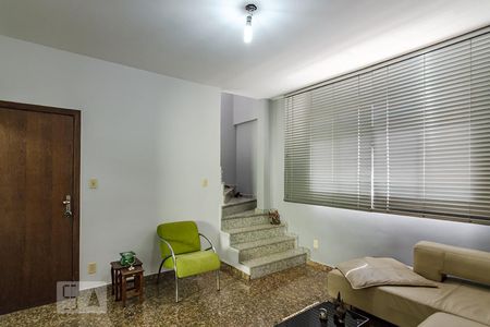 Sala de apartamento para alugar com 3 quartos, 177m² em Sagrada Família, Belo Horizonte