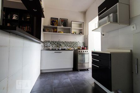 Cozinha de apartamento à venda com 1 quarto, 54m² em Petrópolis, Porto Alegre