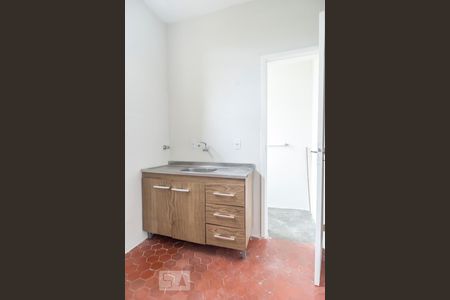 Cozinha de apartamento para alugar com 1 quarto, 47m² em Higienópolis, Porto Alegre