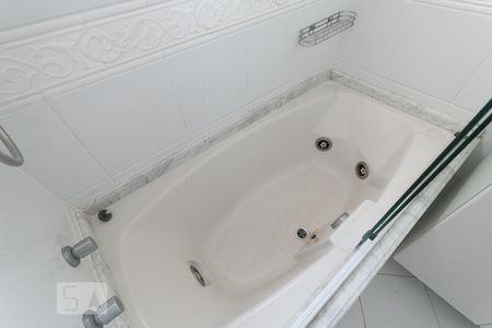 Apartamento à venda com 114m², 3 quartos e 2 vagasBanheiro da suíte