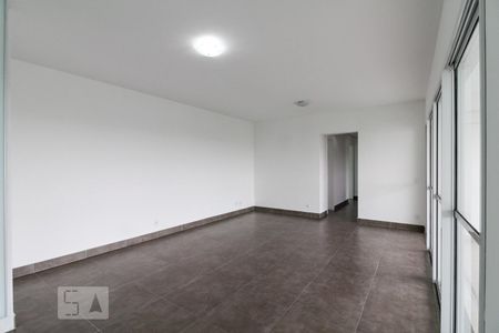 Apartamento para alugar com 123m², 3 quartos e 2 vagasSala