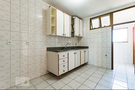 Apartamento à venda com 98m², 3 quartos e 2 vagas Apartamento à venda com 98m², 3 quartos e 2 vagasCozinha
