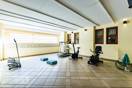 Apartamento à venda com 98m², 3 quartos e 2 vagas Apartamento à venda com 98m², 3 quartos e 2 vagasÁrea Comum - Academia