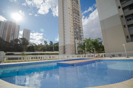 Apartamento à venda com 84m², 2 quartos e 2 vagasÁrea comum - Piscina