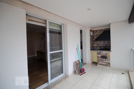 Apartamento à venda com 84m², 2 quartos e 2 vagasSacada com Churrasqueira