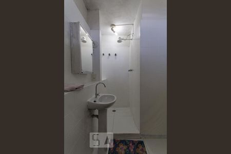 Banheiro de kitnet/studio à venda com 2 quartos, 54m² em Vila Tramontano, São Paulo