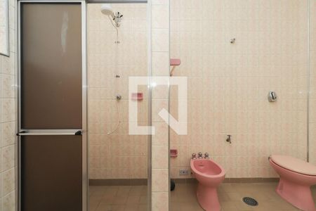 Casa à venda com 208m², 5 quartos e 4 vagasBanheiro