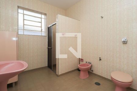 Casa à venda com 208m², 5 quartos e 4 vagasBanheiro