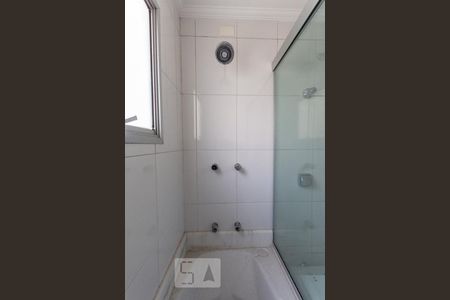 Banheiro de apartamento para alugar com 3 quartos, 163m² em Jardim Ampliação, São Paulo