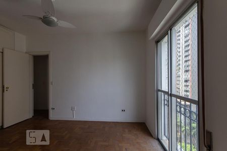Apartamento para alugar com 163m², 3 quartos e 2 vagas Apartamento para alugar com 163m², 3 quartos e 2 vagasSuíte