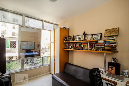 Apartamento à venda com 105m², 3 quartos e 1 vaga Apartamento à venda com 105m², 3 quartos e 1 vagaQuarto 2