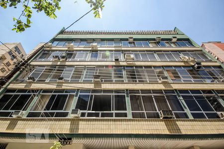 Apartamento à venda com 105m², 3 quartos e 1 vaga Apartamento à venda com 105m², 3 quartos e 1 vagaFachada
